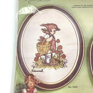 Paragon Hummel Stitchery Kit 0232 Needle Stitch Craft Vintage 1975 Peasant Child
